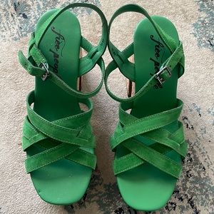 NEVER WORN - Free People platform heels